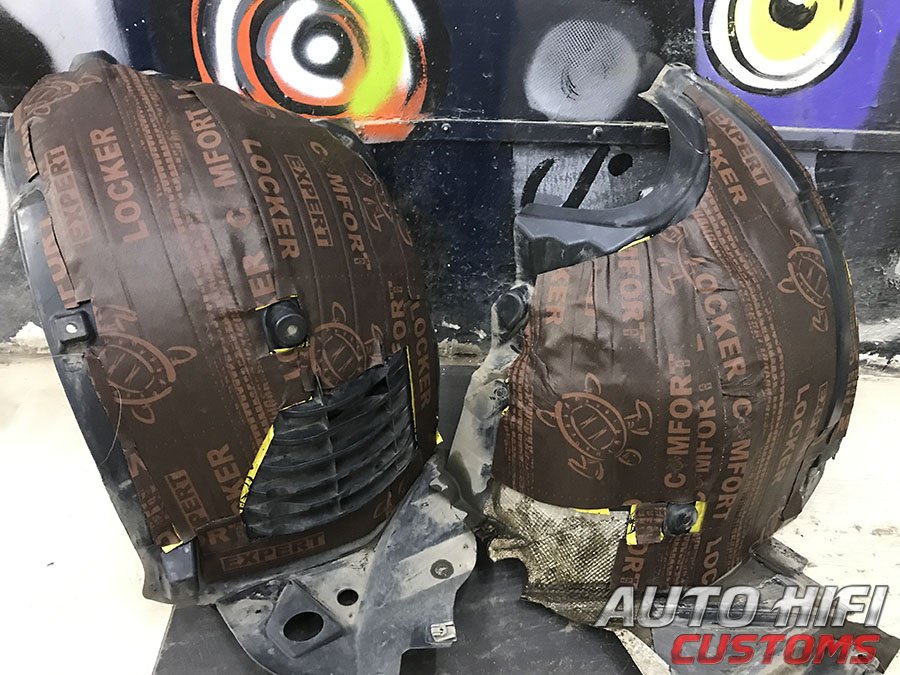 Установка шумоизоляции Comfort Mat Locker в Mercedes E class (W212)