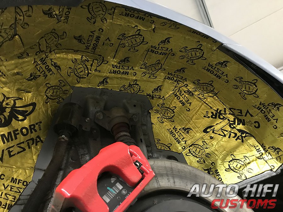 Установка шумоизоляции Comfort Mat Locker в Seres