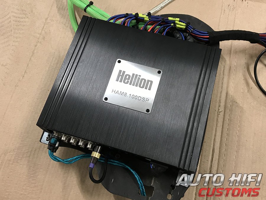 Установка усилителя Hellion HAM8.100DSP в Volvo S60 III