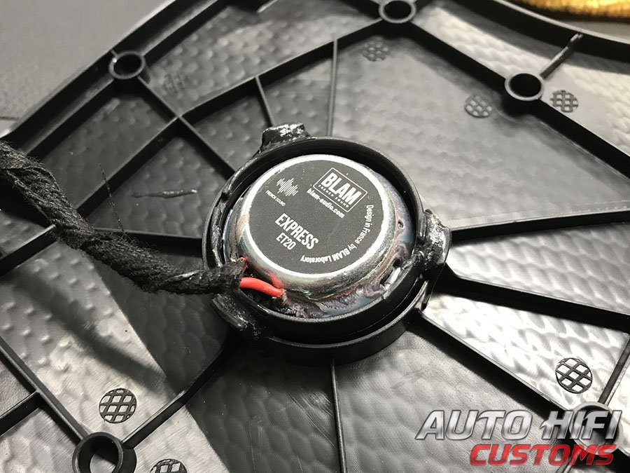 Установка акустики BLAM 165 ES в Toyota Levin