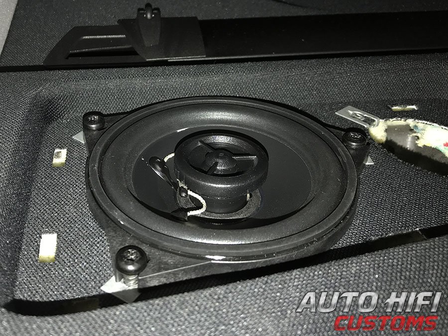 Установка акустики Match UP X4BMW-FRT.3 в BMW 5 (G30)