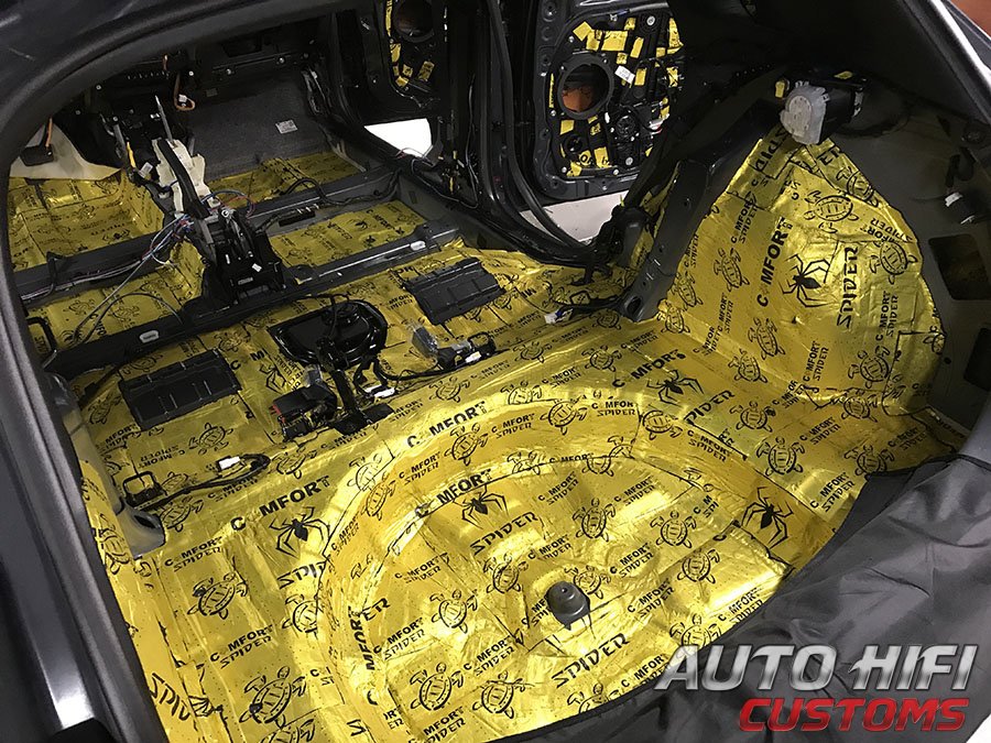 Установка шумоизоляции Comfort Mat Spider в KIA Ceed III (CD)