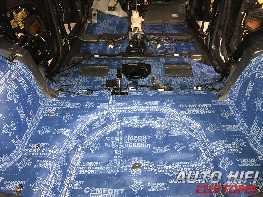 Установка шумоизоляции Comfort Mat Spider в KIA
