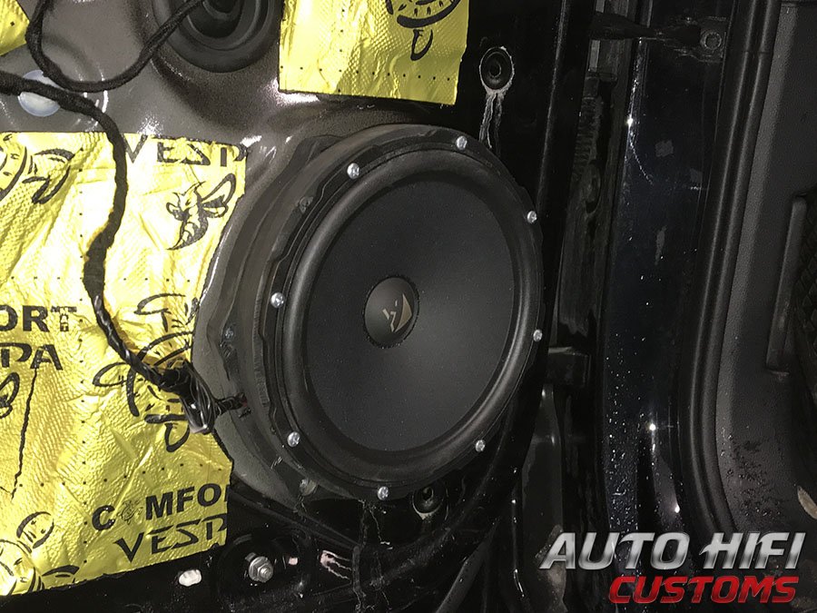 Установка акустики Helix Ci3 W200FM-S3 в Volkswagen Teramont