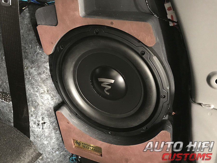 Установка сабвуфера Focal Sub 10 Slim в GAC GS8