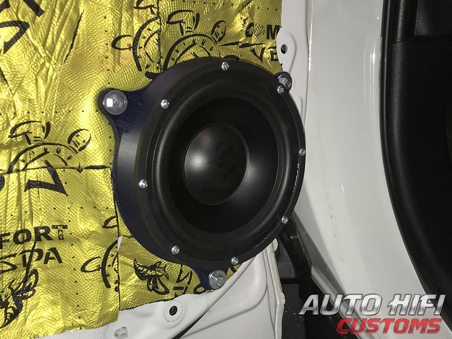 Установка акустики Ground Zero GZUK 165SQ в Toyota RAV4.5