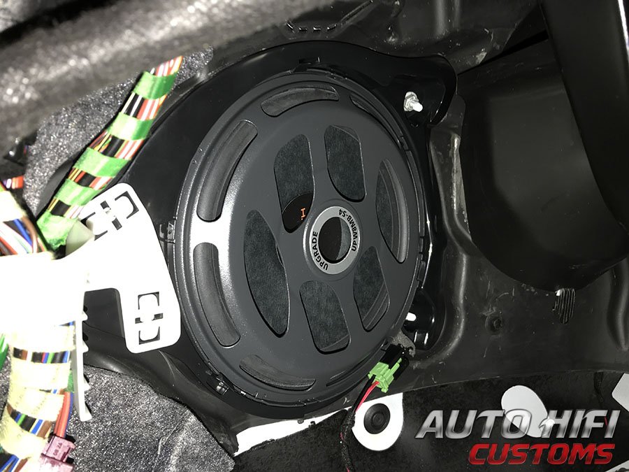 Установка акустики Match UP W8MB-S4 в Mercedes C class (W205)