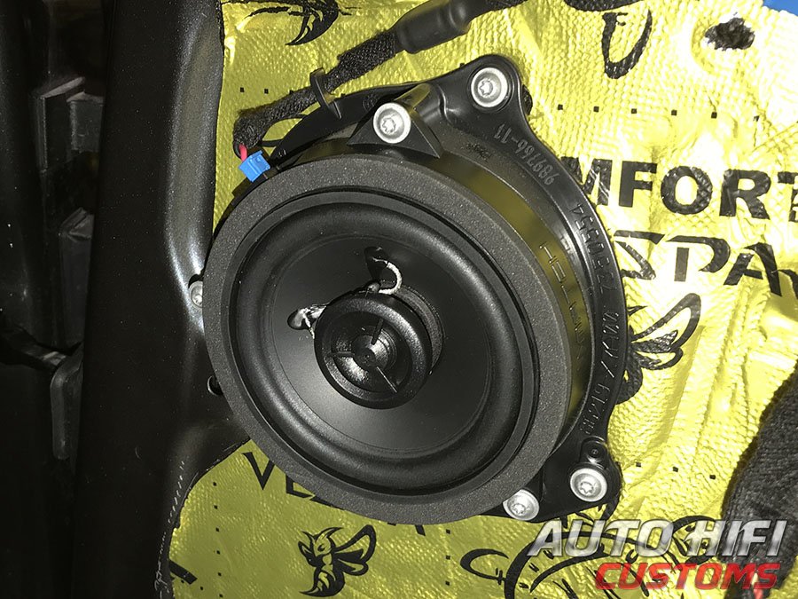 Установка акустики Match UP X4BMW-FRT.2 в BMW X1 (F48)