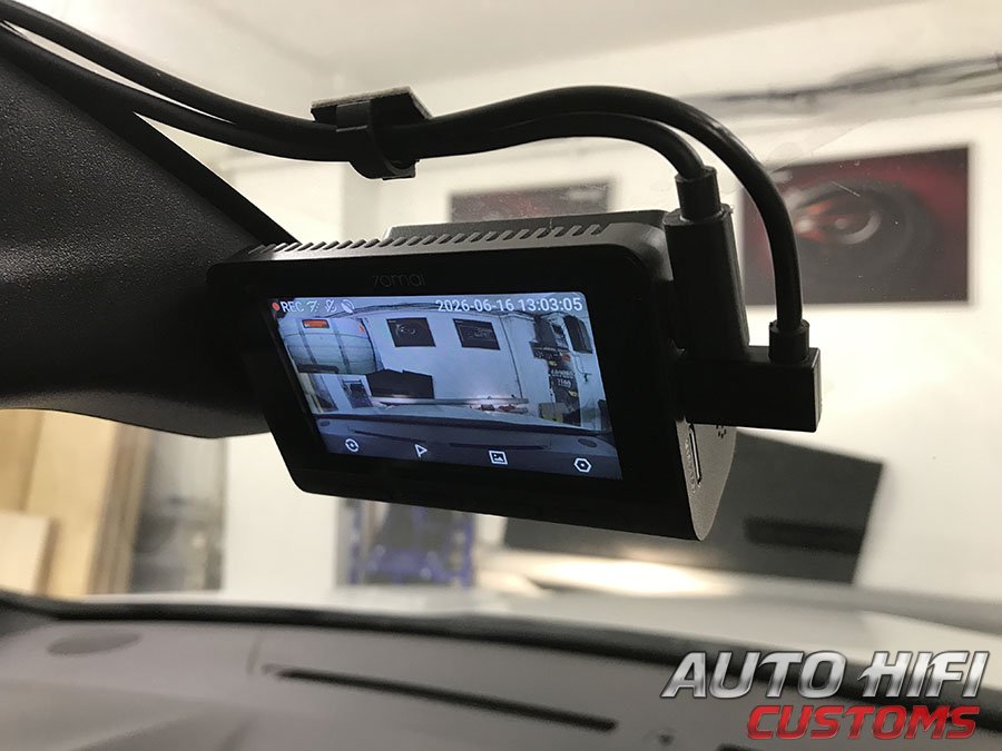 Установка видеорегистратора 70mai Dash Cam A200-1 в Citroen DS4