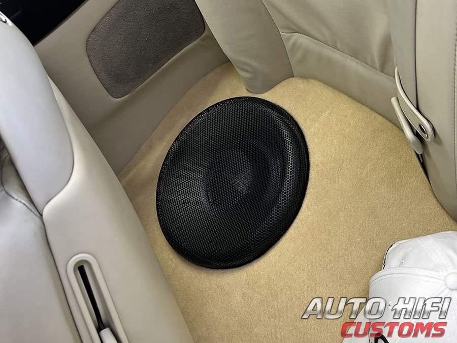 Установка сабвуфера Eton PW 10 Flat в Lexus SC 430