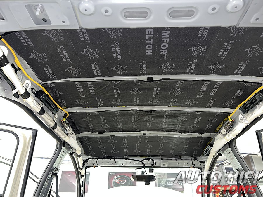 Установка шумоизоляции Comfort Mat Vespa в BYD Seagull