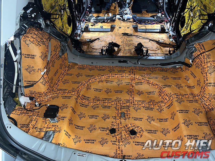 Установка шумоизоляции Comfort Mat Spider в Toyota RAV4 VI XA60