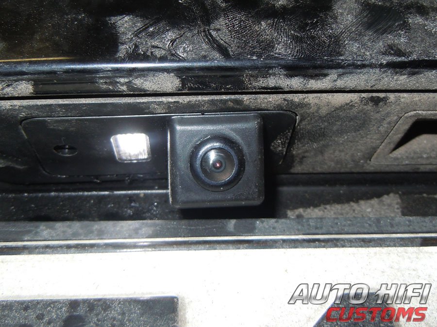 Установка камеры заднего вида AVEL AVS312CPR (#001) в Audi A4 (B7)