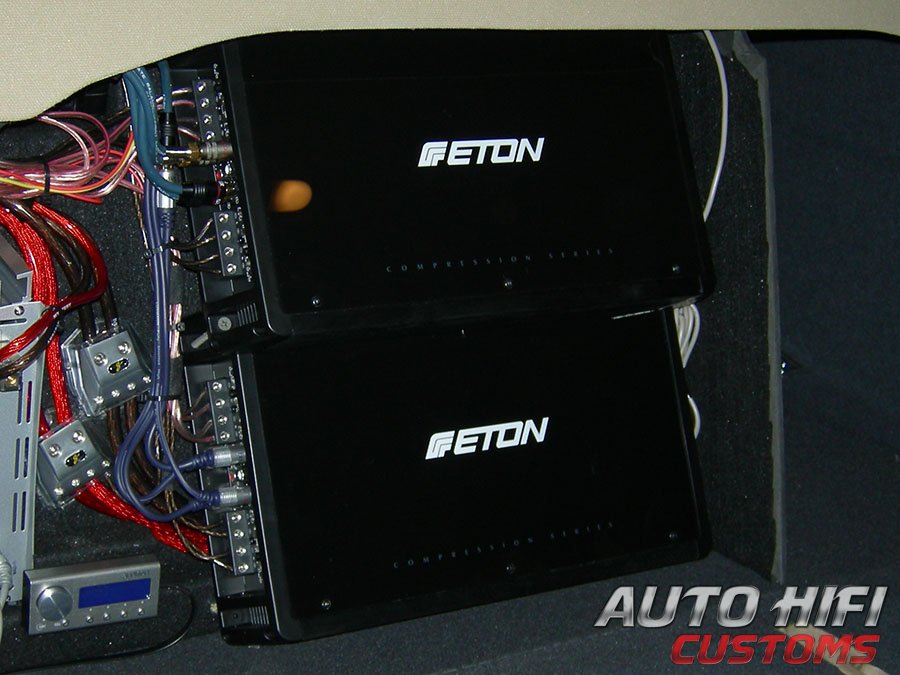 Установка усилителя Eton ECC 500.4 в Audi A6 (C7)