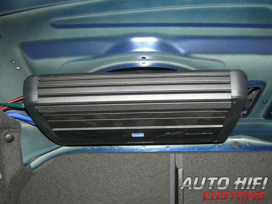 Установка усилителя Alpine MRX-M55 в Audi A4 (B7)